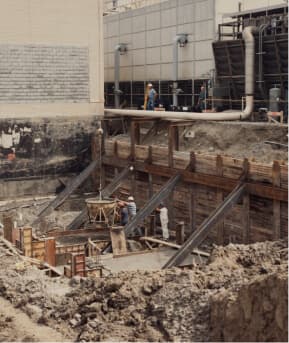 Treetrim and Earthworks team in 1998